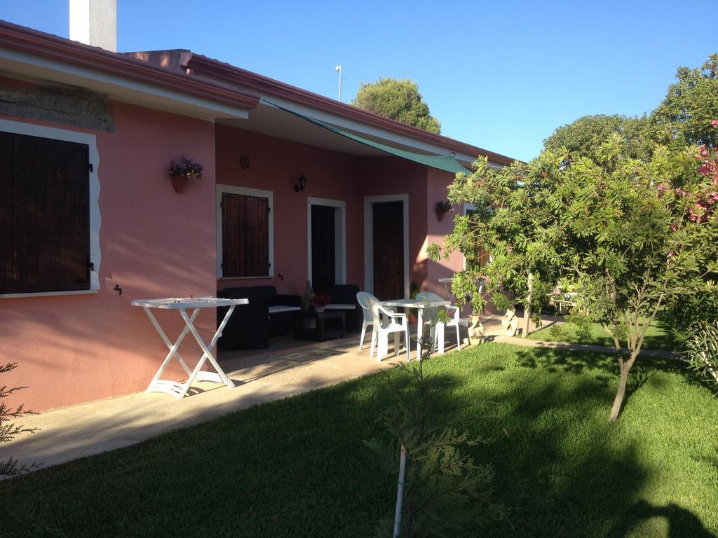 La Contea Bed and Breakfast SantʼAnna Arresi Δωμάτιο φωτογραφία