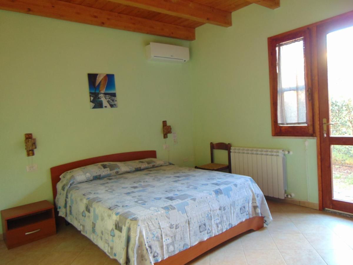 La Contea Bed and Breakfast SantʼAnna Arresi Εξωτερικό φωτογραφία