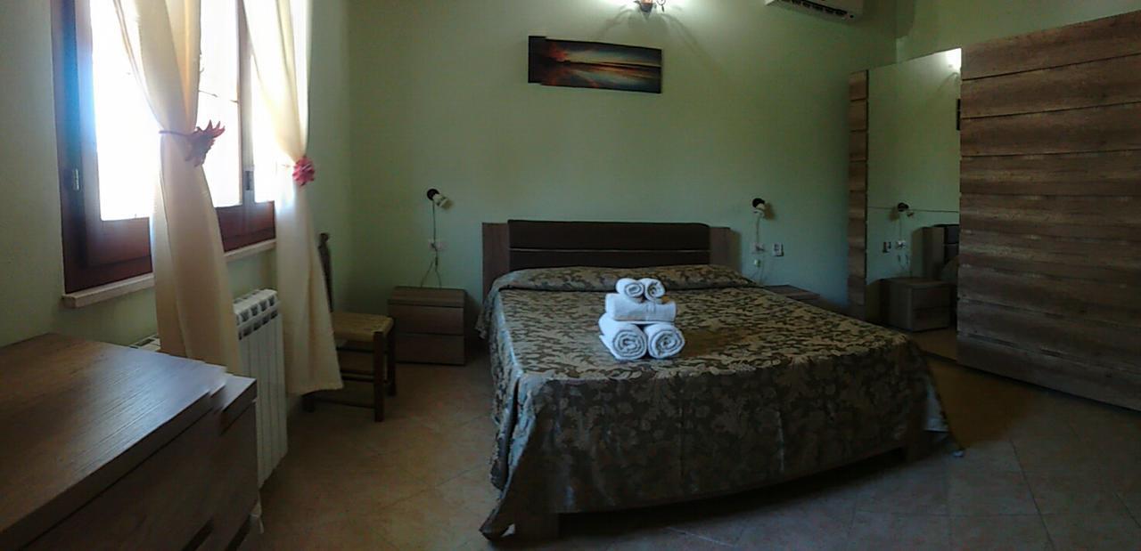 La Contea Bed and Breakfast SantʼAnna Arresi Εξωτερικό φωτογραφία